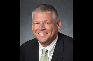 Headshot of Commerce Trust's Andy Elliot
