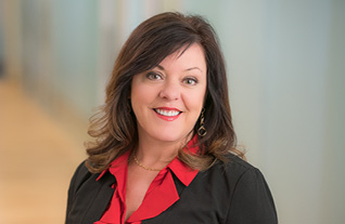 Headshot of Commerce Trust's Robin Glavaz
