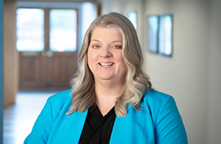 Headshot of Commerce Trust's Kim Kass