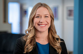 Headshot of Commerce Trust's Jessica Lyons.