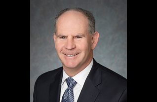 Headshot of Commerce Trust's Peter McHugh