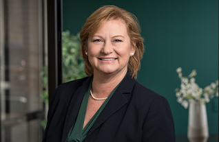 Headshot of Commerce Trust's Carla Hsie.