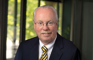 Headshot of Commerce Trust's Joe Williams III.